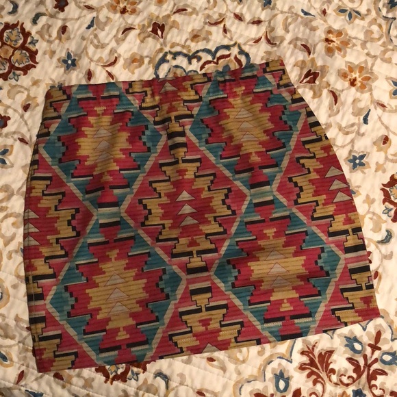 Nollie Dresses & Skirts - Nollie aztec pattern mini skirt